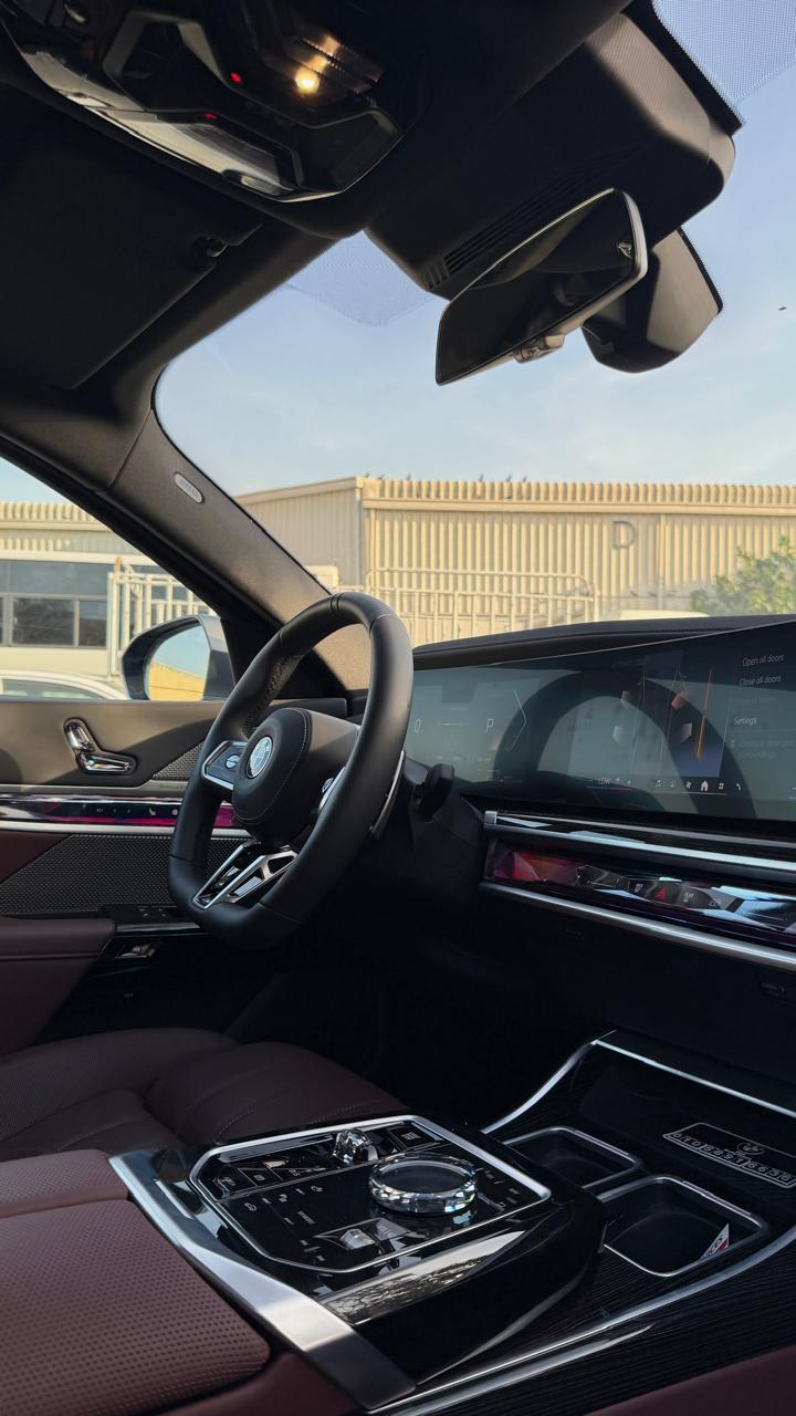 BMW 735i M Sport 1