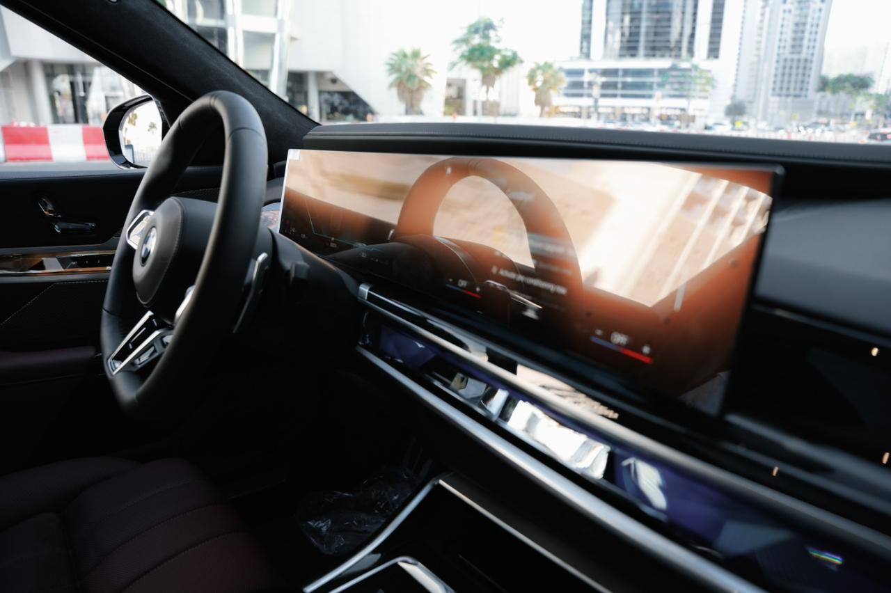 BMW 735i M Sport 2