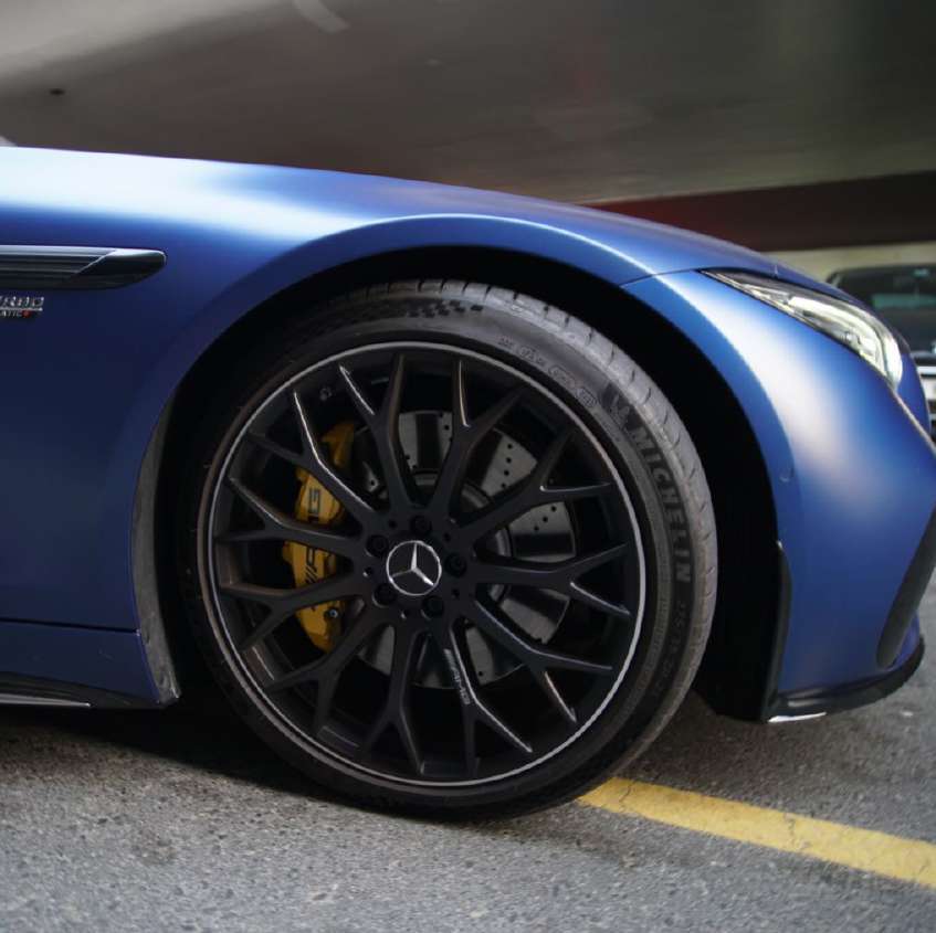 Mercedes-AMG SL 63 Roadster 13